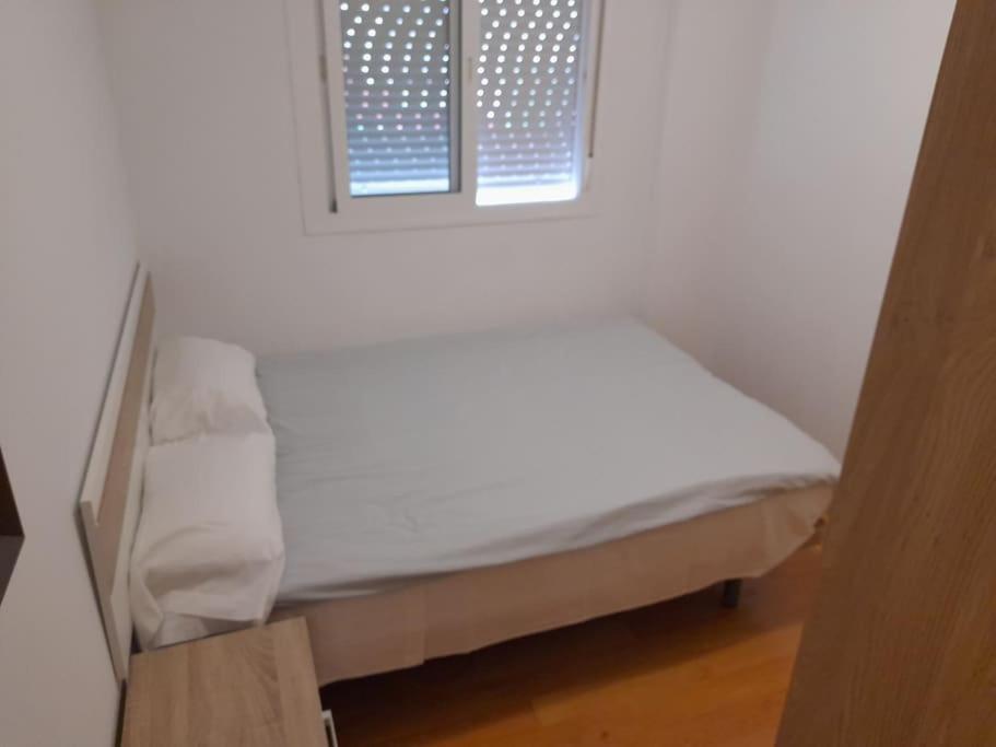 4F, Aire Acondic, 80M2, 2 Dormitorios, 4 Huespedes, Wifi Gratis La Línea de la Concepción Zewnętrze zdjęcie